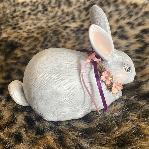 🆕Cute Ceramic Bunny Figure, OS - Picture 3 of 6